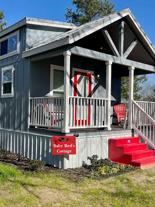 Red's Cozy Rentals Picture 2