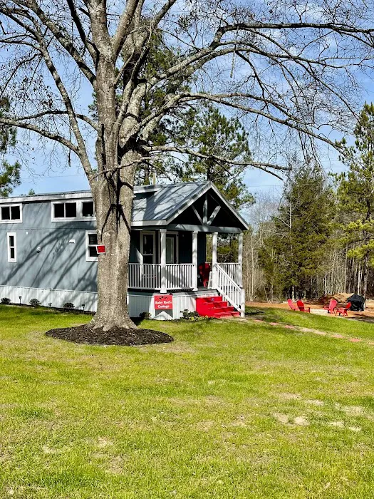 Red's Cozy Rentals Picture 6