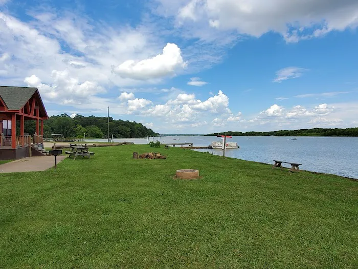 Outback Campground & Marina Picture 10