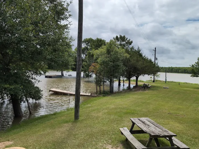 Outback Campground & Marina Picture 5