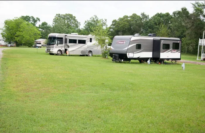 Lavender RV Park Picture 2