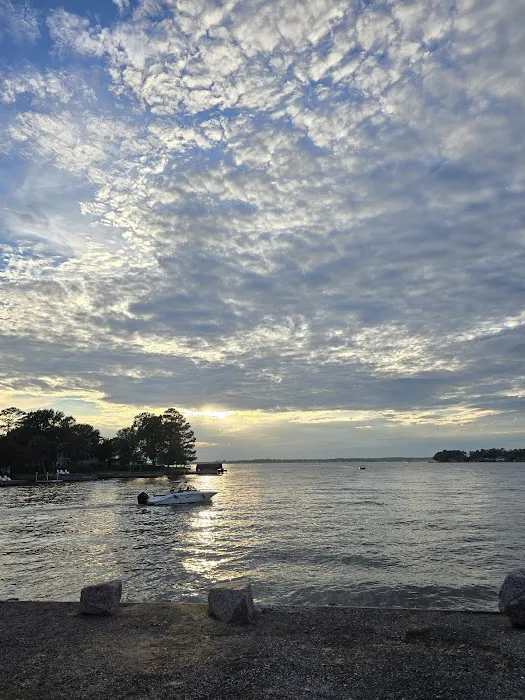 Lake Conroe Picture 8