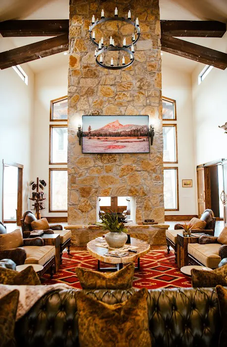 The Lodge @ Stuart Ranch Picture 2