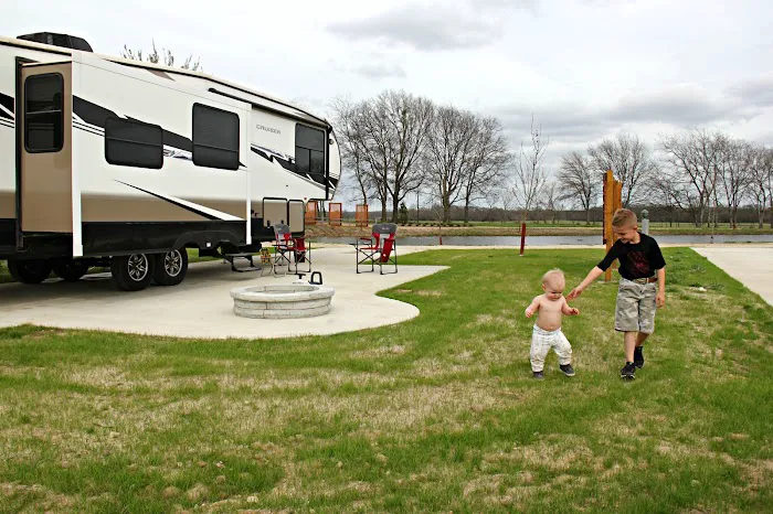 Canton KOA Holiday Picture 1