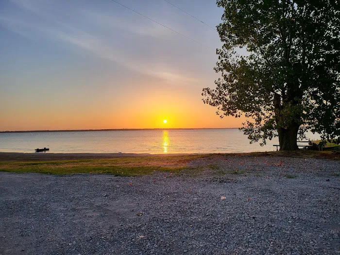 Sunrise Cove RV Resort Picture 3