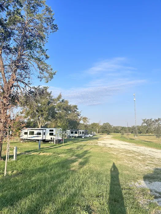 Pull Through RV Park Picture 7