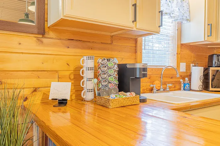Whispering Pines Cabin Picture 5
