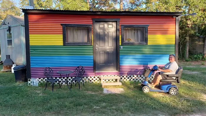 Grizzly Pines - Gay Campground Picture 3
