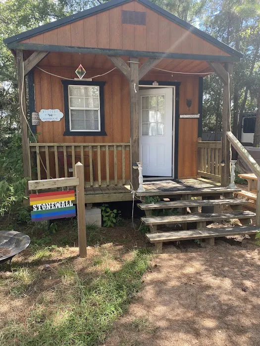 Grizzly Pines - Gay Campground Picture 10