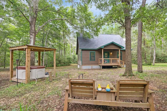 Summertree Cabin Picture 1