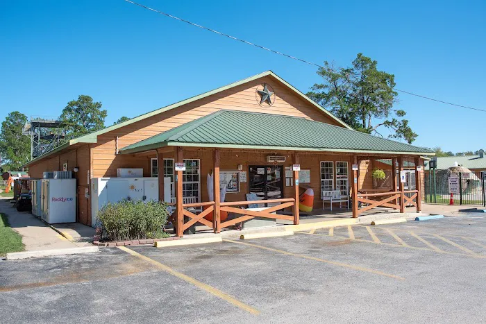 Jellystone Park™ Waller Picture 4