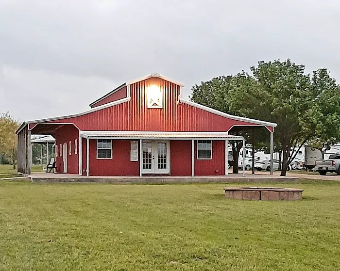 Red Oak Ranch Picture 1