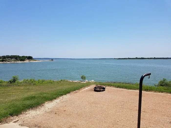 Airport Park Campgrounds Picture 7