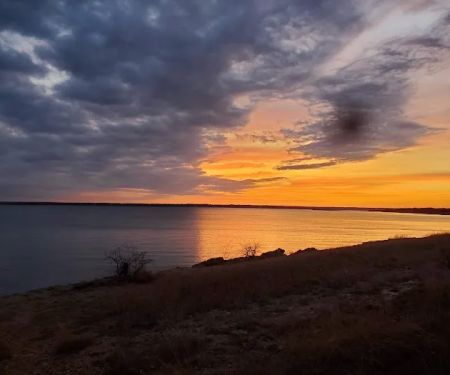Lake Whitney Camping Resort Ramp Cabin 2