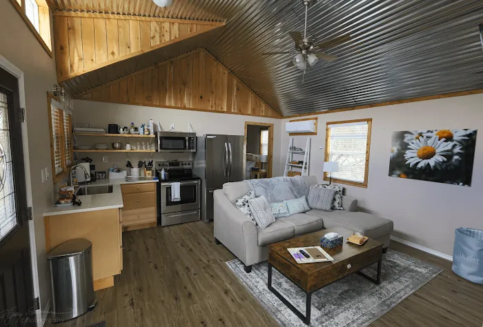 City Escapes Cabins Picture 9