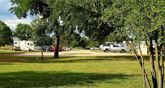 BR@TT - Brazos River at Tin Top RV Camp Picture 3