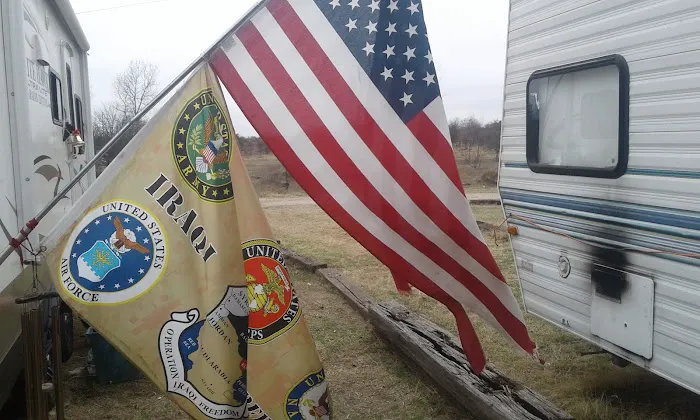 Lee's Country Campground Picture 2