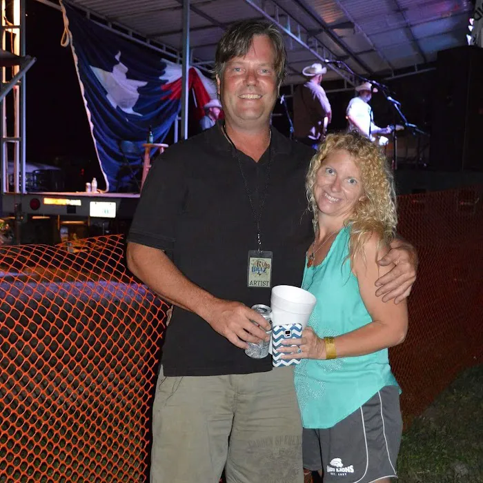 Hillbilly Haven Tubing Picture 9