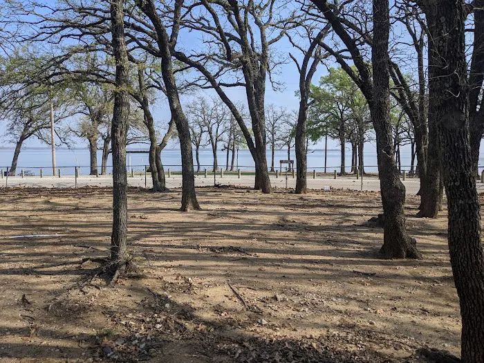 Lake Park Campground Picture 3