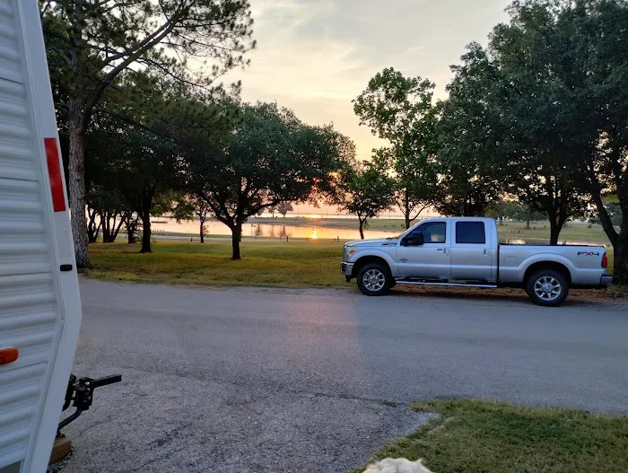 Lake Park Campground Picture 7