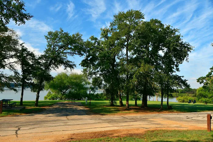 Hickory Creek COE Campground Picture 9