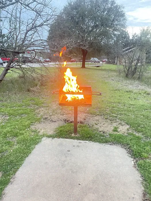 Hawthorn Circle Campground Picture 10