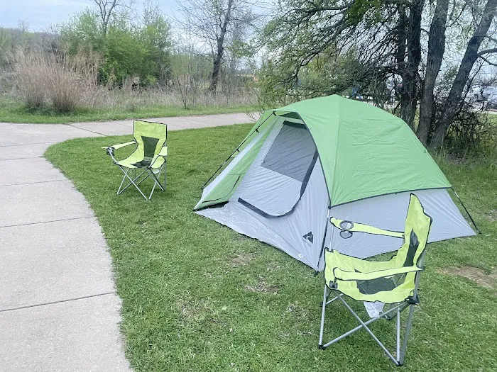 Hawthorn Circle Campground Picture 8