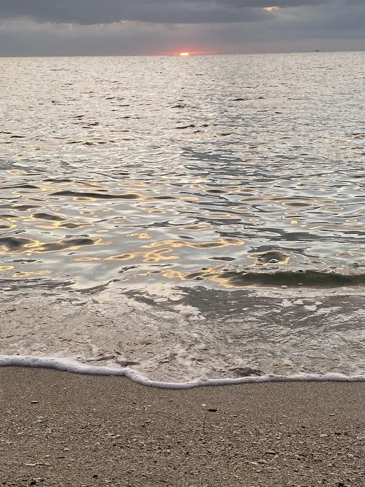 Lola & Ethel’s RV Park Picture 8