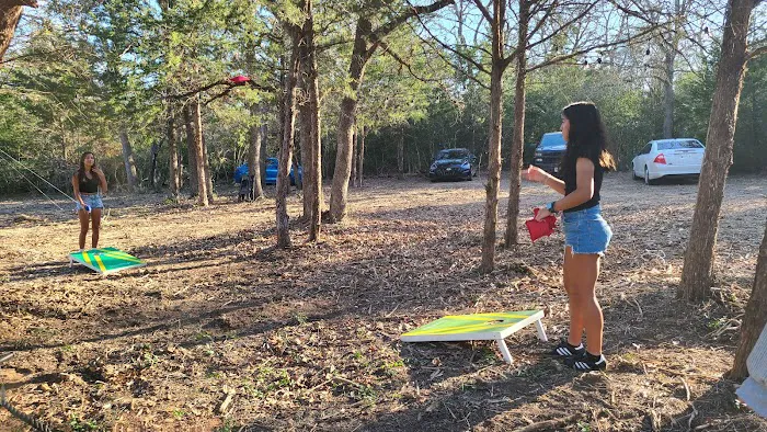 Enchanted Oaks Campground Picture 6