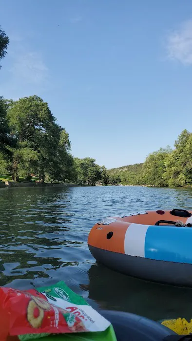 Roy's Rentals & Campground Picture 2