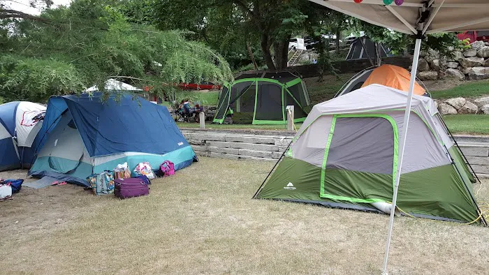 Roy's Rentals & Campground Picture 7