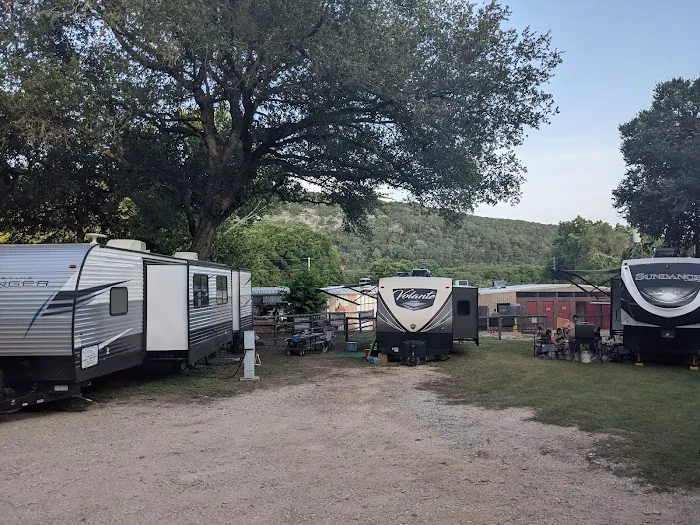Ol' River RV Park Picture 3