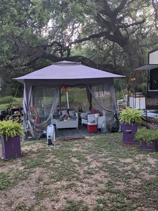 Ol' River RV Park Picture 8