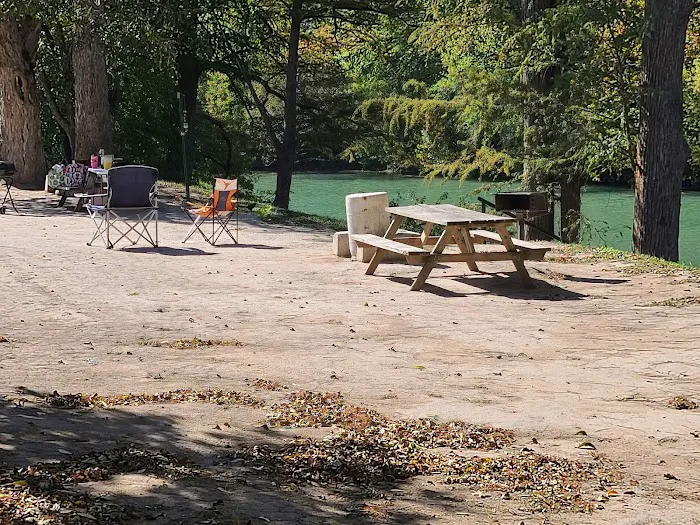 Lazy L&L Campground Picture 8