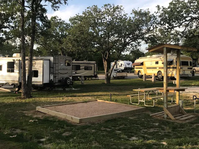 Austin East KOA Holiday Picture 4