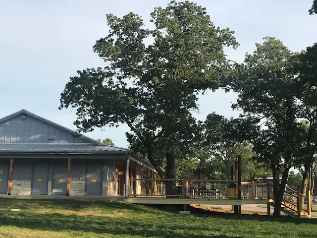 Austin East KOA Holiday Picture 6