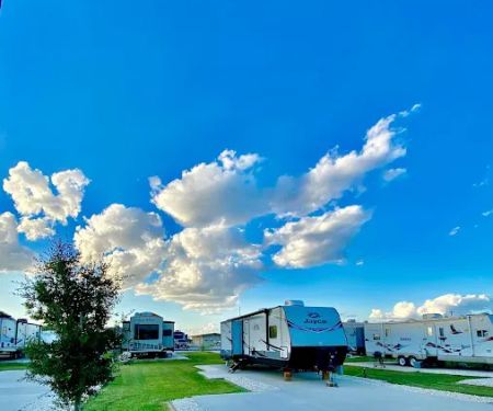 Pecan Springs RV Resort