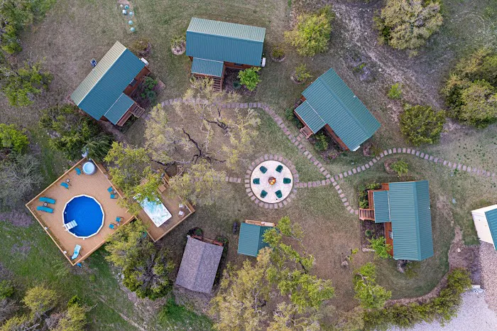 Julies Cabins Picture 5