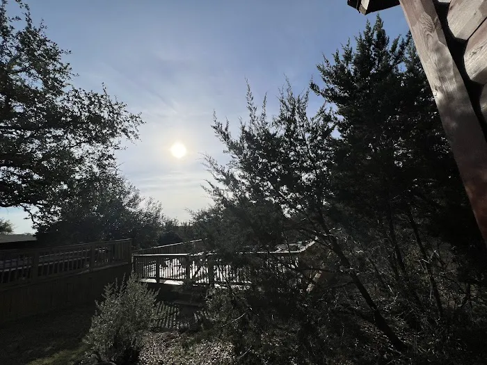 Julies Cabins Picture 9