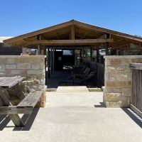 Camp Ledgerock Retreat - Luxury Glamping on Canyon Lake ico