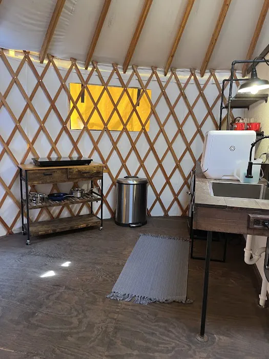Johnny Yurts Picture 3