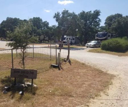Medina River Rv Park and Camping