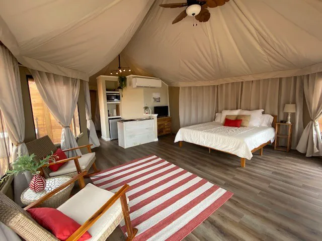On The Rocks Glamping Resort Picture 2