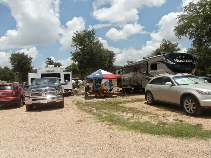 Texas Wine Country Jellystone Park Camp-Resort Picture 5