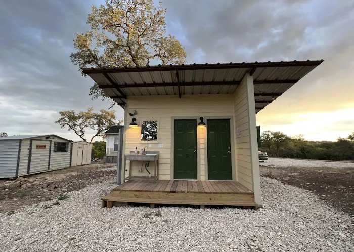 Memmie’s Farm Picture 3