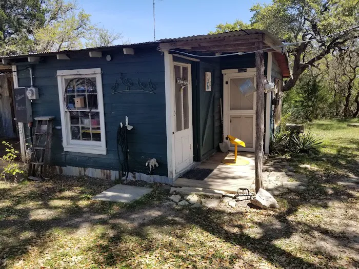 Hunters Cabin Picture 6