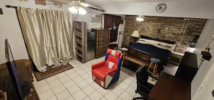 Everfree Shire Ranch Picture 6