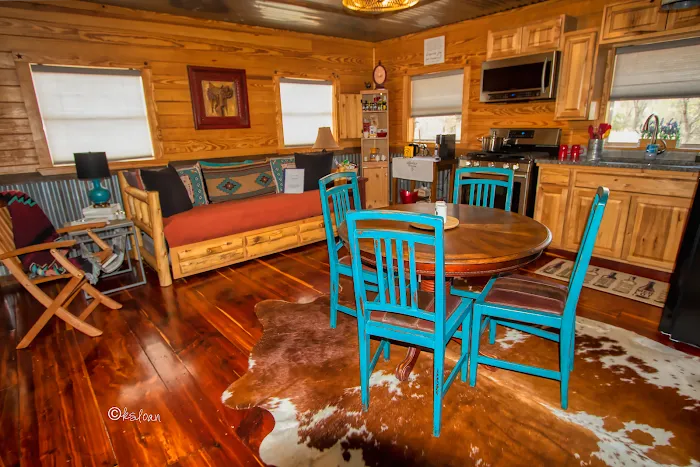 Andi's Cabin Picture 6