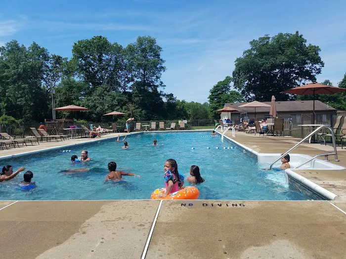 Pine Cone Resort Picture 5