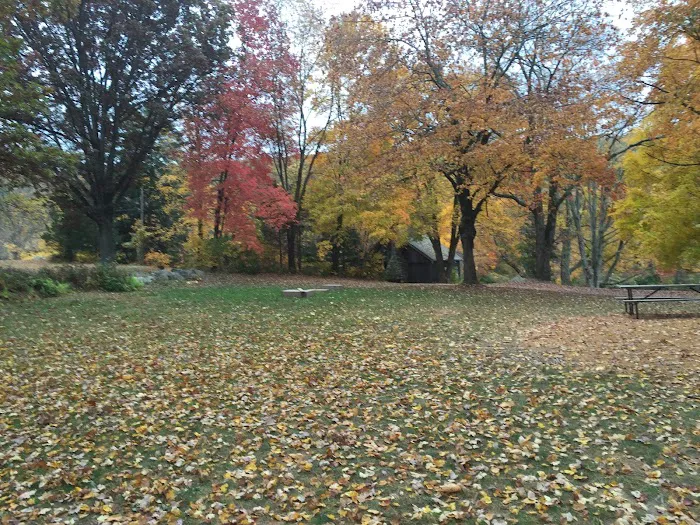 Sun-Air Lakeside Camp Picture 10